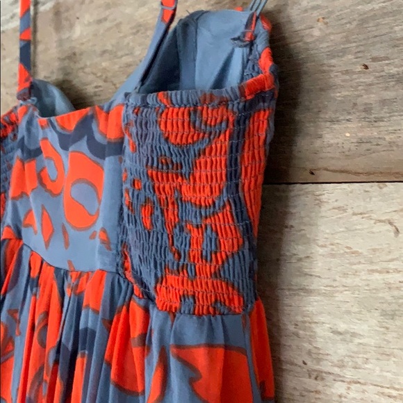 Sundress with removable straps - Picture 5 of 6